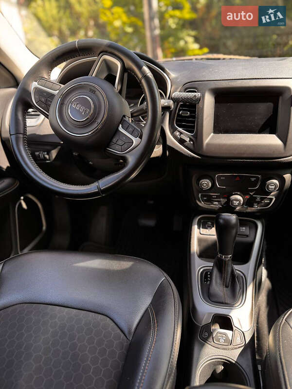 Внедорожник / Кроссовер Jeep Compass 2017 в Львове