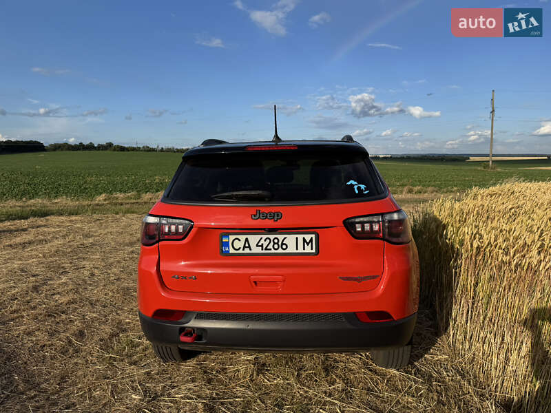 Внедорожник / Кроссовер Jeep Compass 2017 в Смеле