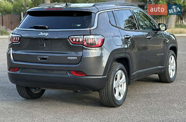 Внедорожник / Кроссовер Jeep Compass 2019 в 