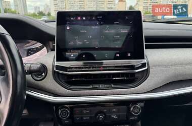 Внедорожник / Кроссовер Jeep Compass 2022 в 