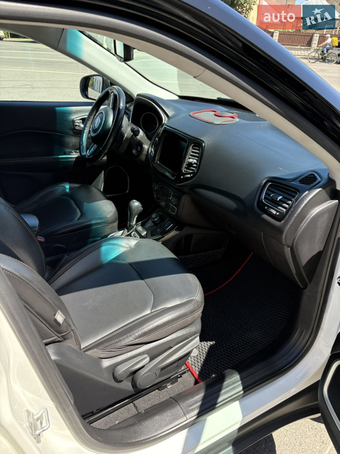 2020 Jeep Compass - мініатюра 6
