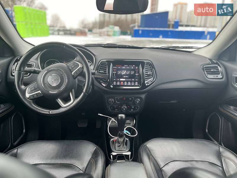 Внедорожник / Кроссовер Jeep Compass 2019 в Киеве