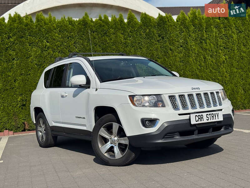 Внедорожник / Кроссовер Jeep Compass 2015 в Стрые