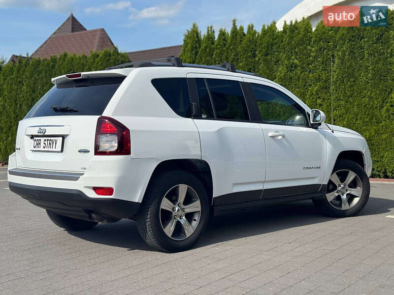 Внедорожник / Кроссовер Jeep Compass 2015 в Стрые