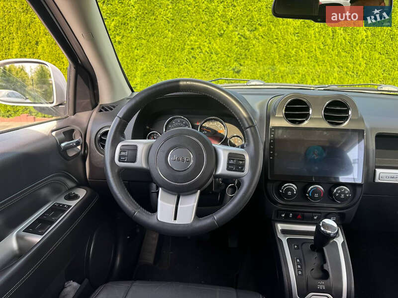 Внедорожник / Кроссовер Jeep Compass 2015 в Стрые
