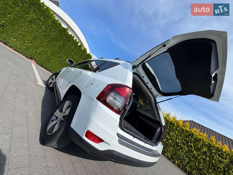 Внедорожник / Кроссовер Jeep Compass 2015 в Стрые