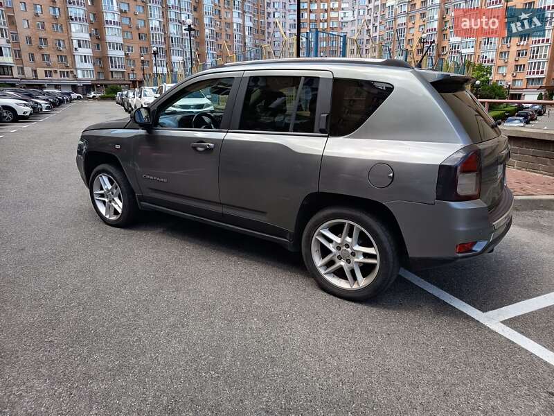 Внедорожник / Кроссовер Jeep Compass 2013 в Киеве фото 5 Внедорожник / Кроссовер Jeep Compass 2013 в Киеве