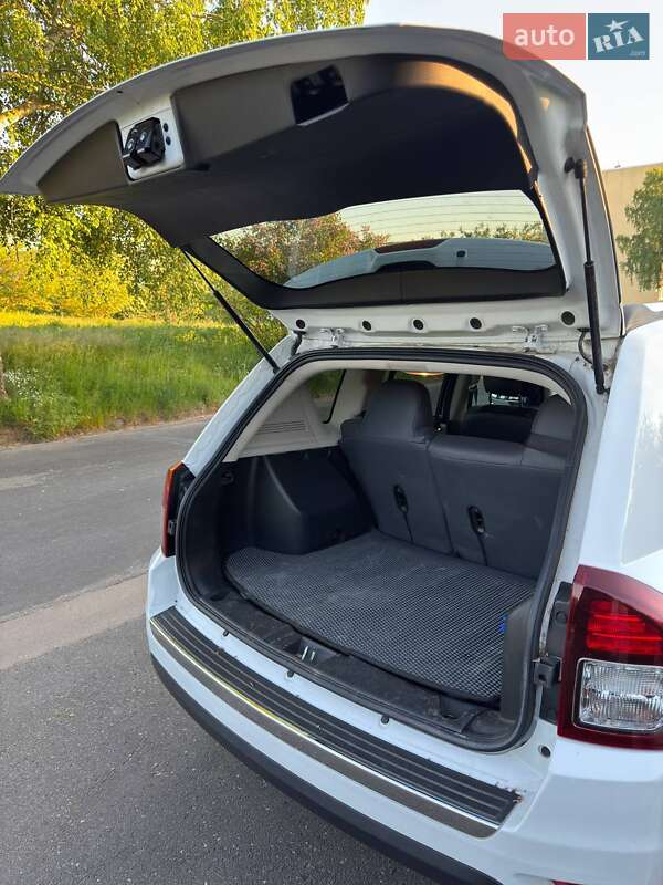 Позашляховик / Кросовер Jeep Compass 2016 в Житомирі фото 12 Позашляховик / Кросовер Jeep Compass 2016 в Житомирі