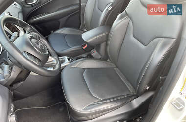 Внедорожник / Кроссовер Jeep Compass 2021 в 