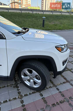 Внедорожник / Кроссовер Jeep Compass 2019 в 
