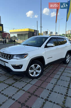 Внедорожник / Кроссовер Jeep Compass 2019 в 