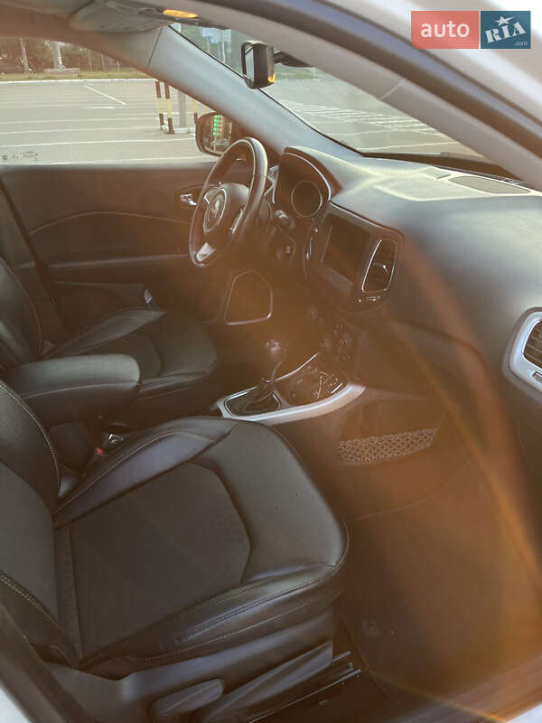 Внедорожник / Кроссовер Jeep Compass 2020 в Сумах