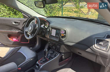Внедорожник / Кроссовер Jeep Compass 2019 в 