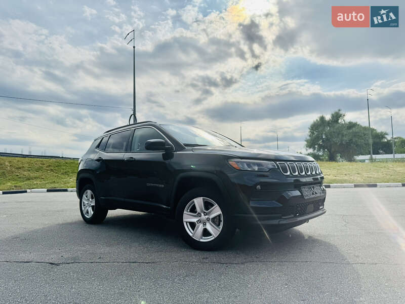 Внедорожник / Кроссовер Jeep Compass 2022 в Киеве