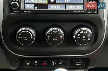 Позашляховик / Кросовер Jeep Compass 2013 в 