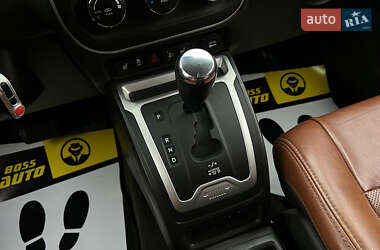 Позашляховик / Кросовер Jeep Compass 2013 в 