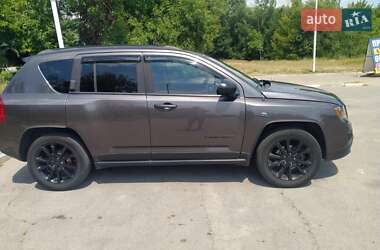 Внедорожник / Кроссовер Jeep Compass 2015 в Запорожье