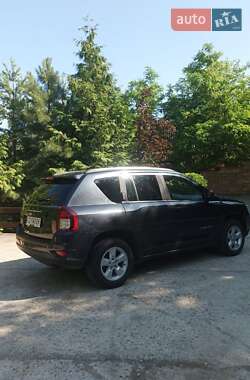 Позашляховик / Кросовер Jeep Compass 2015 в Чернівцях