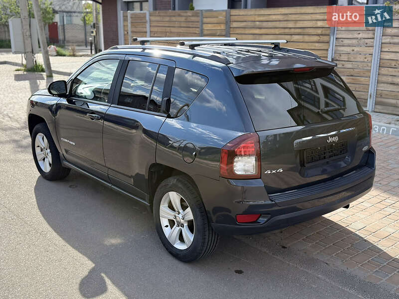 Внедорожник / Кроссовер Jeep Compass 2014 в Киеве