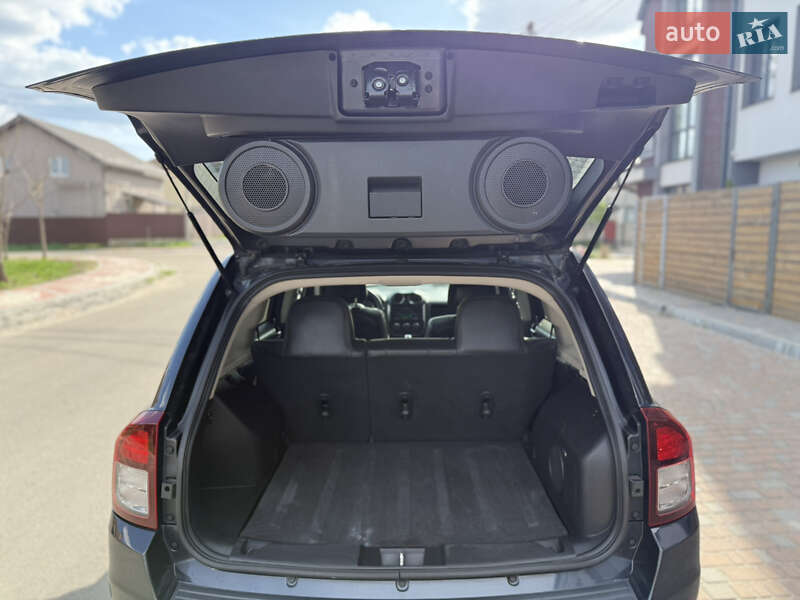 Внедорожник / Кроссовер Jeep Compass 2014 в Киеве