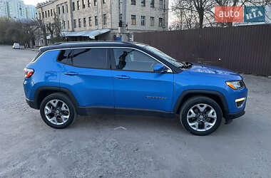 Внедорожник / Кроссовер Jeep Compass 2017 в 