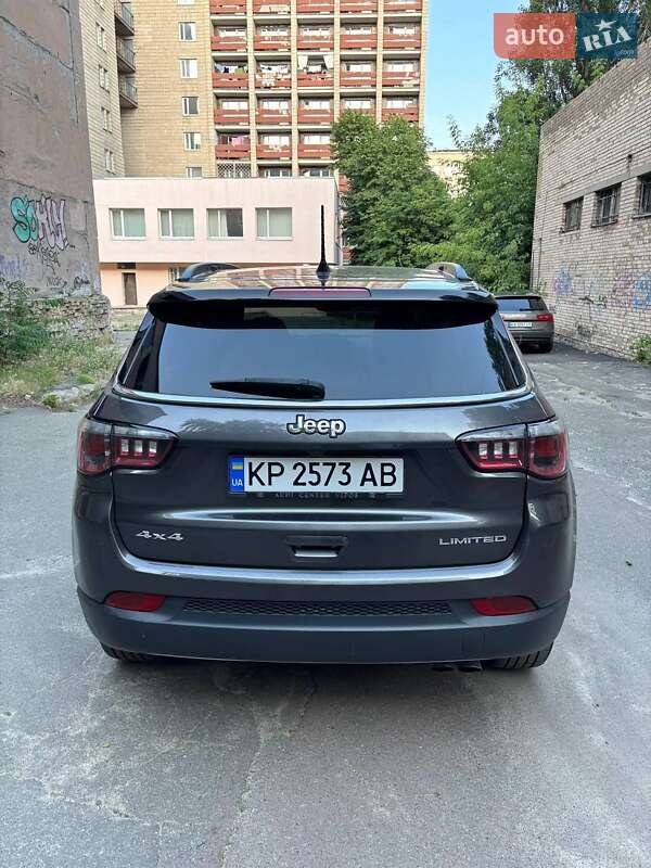 Внедорожник / Кроссовер Jeep Compass 2019 в Киеве