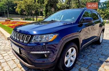 Внедорожник / Кроссовер Jeep Compass 2018 в 