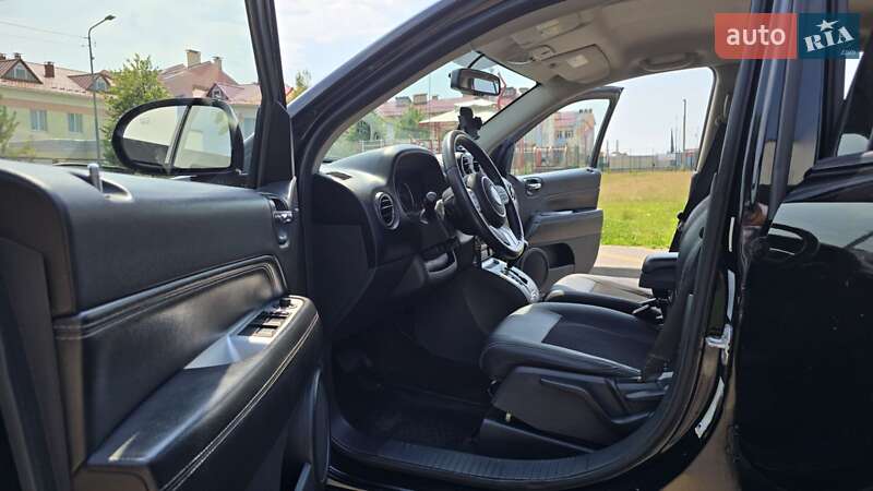Внедорожник / Кроссовер Jeep Compass 2015 в Киеве