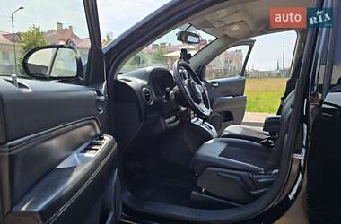 Внедорожник / Кроссовер Jeep Compass 2015 в 