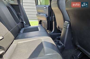 Внедорожник / Кроссовер Jeep Compass 2015 в 