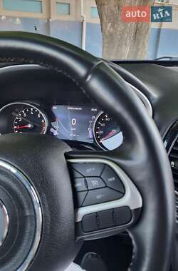 Внедорожник / Кроссовер Jeep Compass 2020 в 