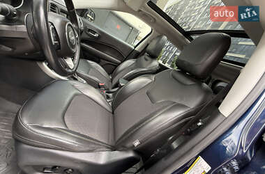Внедорожник / Кроссовер Jeep Compass 2017 в 