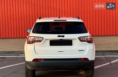 Внедорожник / Кроссовер Jeep Compass 2017 в 