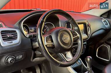 Внедорожник / Кроссовер Jeep Compass 2017 в 