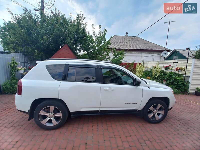 Внедорожник / Кроссовер Jeep Compass 2016 в Бахмаче