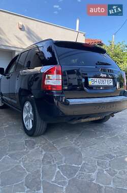 Внедорожник / Кроссовер Jeep Compass 2007 в 