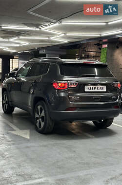 Внедорожник / Кроссовер Jeep Compass 2017 в 
