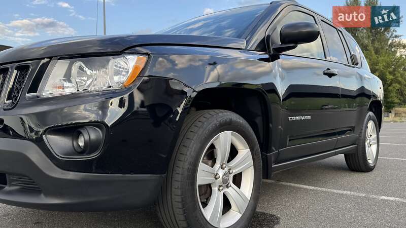 Позашляховик / Кросовер Jeep Compass 2013 в Києві