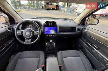 Внедорожник / Кроссовер Jeep Compass 2013 в 