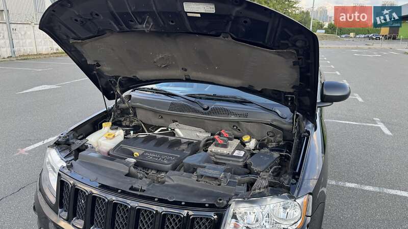 Позашляховик / Кросовер Jeep Compass 2013 в Києві