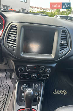 Внедорожник / Кроссовер Jeep Compass 2021 в 