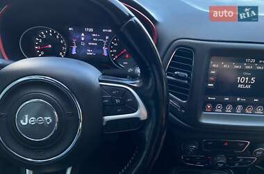 Позашляховик / Кросовер Jeep Compass 2020 в 