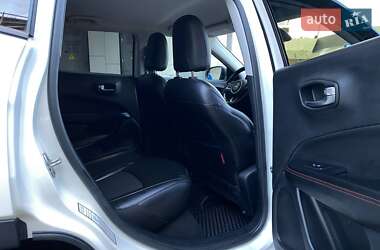 Позашляховик / Кросовер Jeep Compass 2020 в 