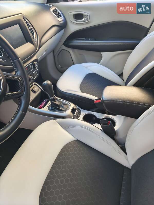 Внедорожник / Кроссовер Jeep Compass 2019 в Киеве