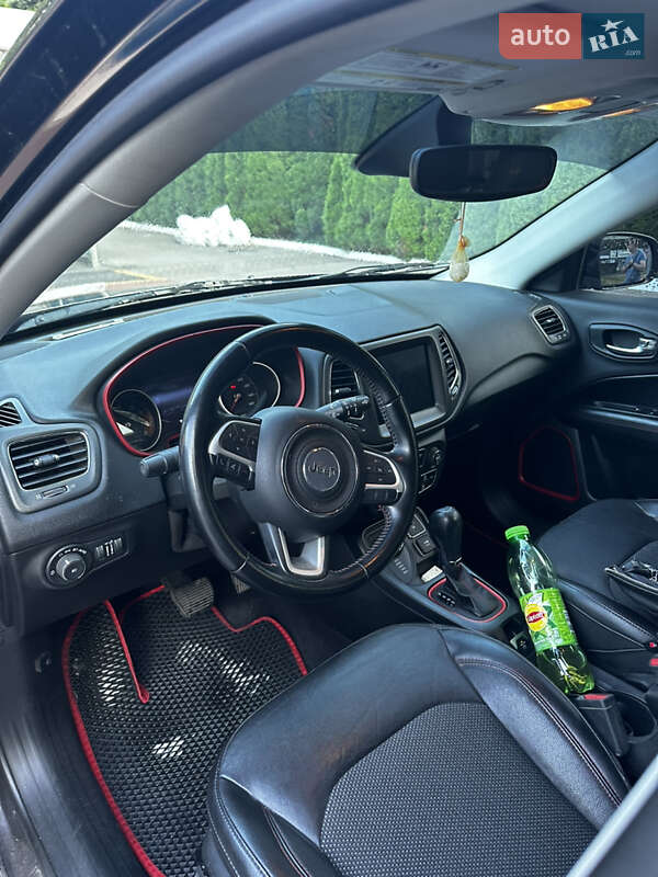 Внедорожник / Кроссовер Jeep Compass 2020 в Киеве