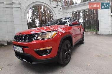 Внедорожник / Кроссовер Jeep Compass 2018 в 