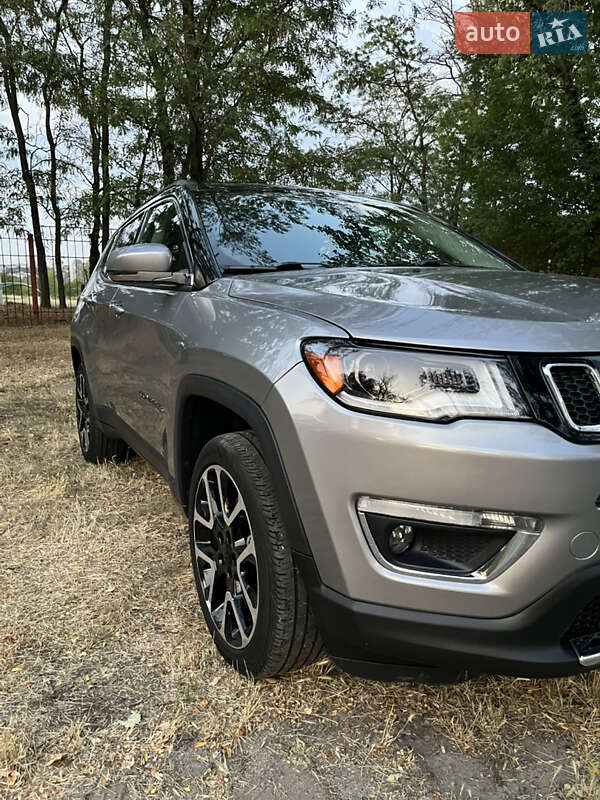 Внедорожник / Кроссовер Jeep Compass 2017 в Запорожье