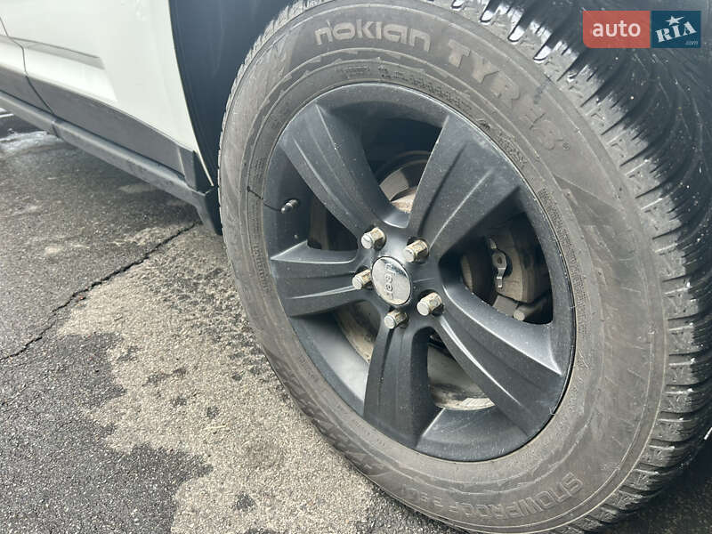 Внедорожник / Кроссовер Jeep Compass 2015 в Киеве