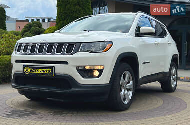 Внедорожник / Кроссовер Jeep Compass 2018 в 
