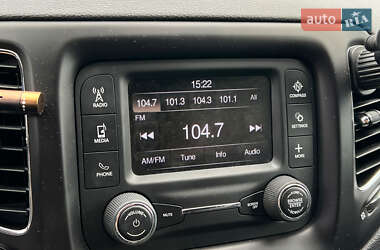 Внедорожник / Кроссовер Jeep Compass 2018 в 